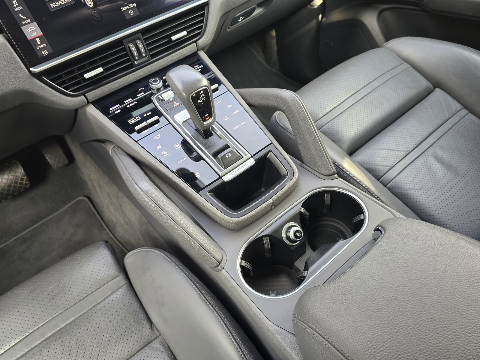 Used 2019 Porsche Cayenne image 16