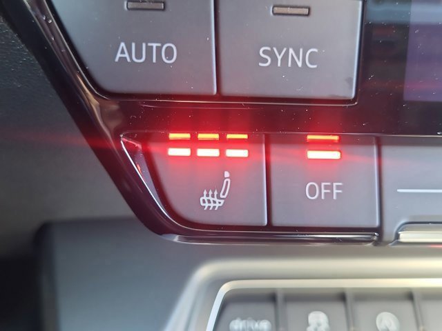 Used 2025 Audi A3 2.0T Premium w/ Convenience Package image 19