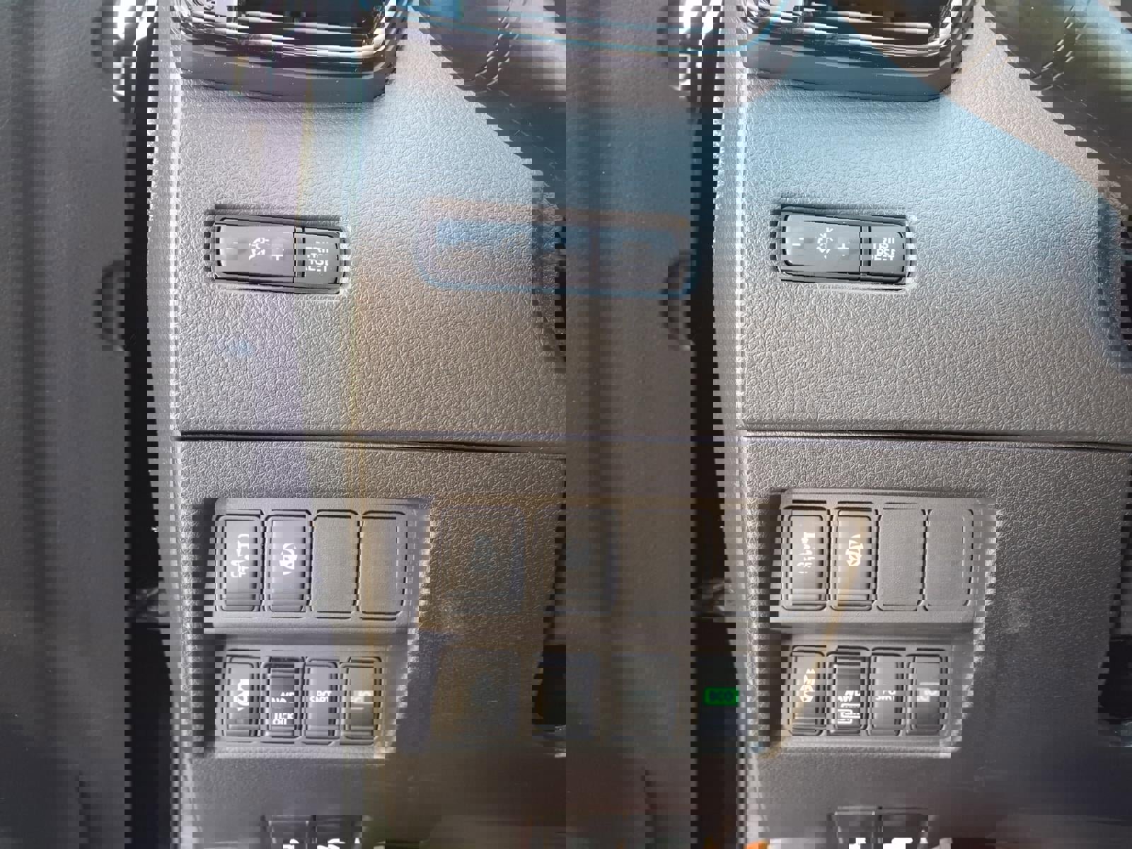 Used 2022 Nissan Rogue Sport SL image 14