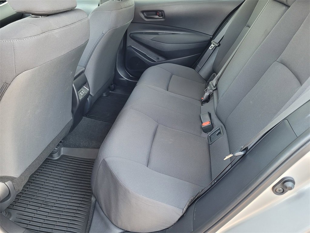 Used 2025 Toyota Corolla LE image 8