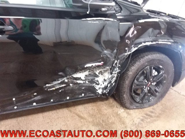 Used 2024 GMC Terrain AT4 AWD/4WD image 17