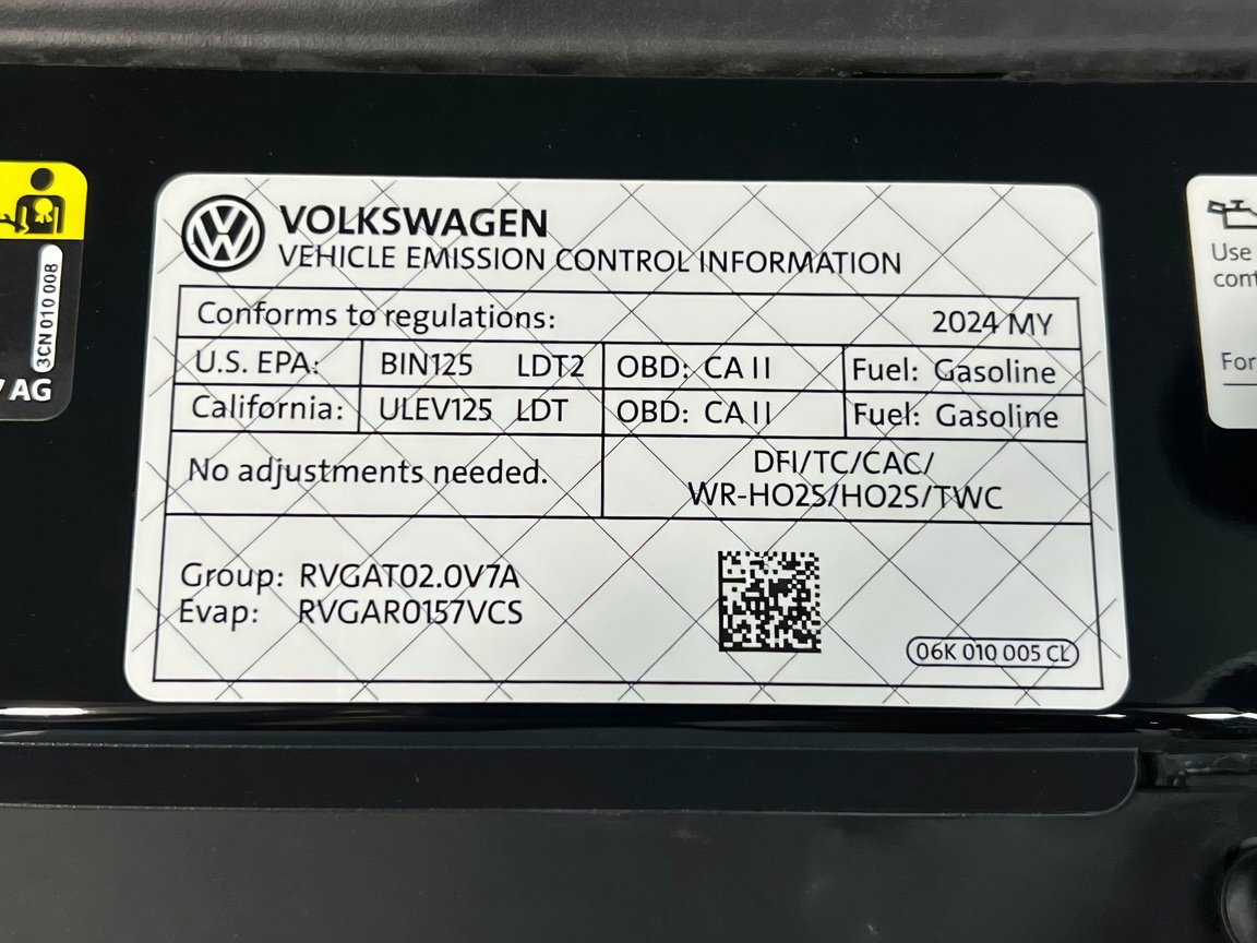 Used 2024 Volkswagen Atlas SE AWD/4WD image 21