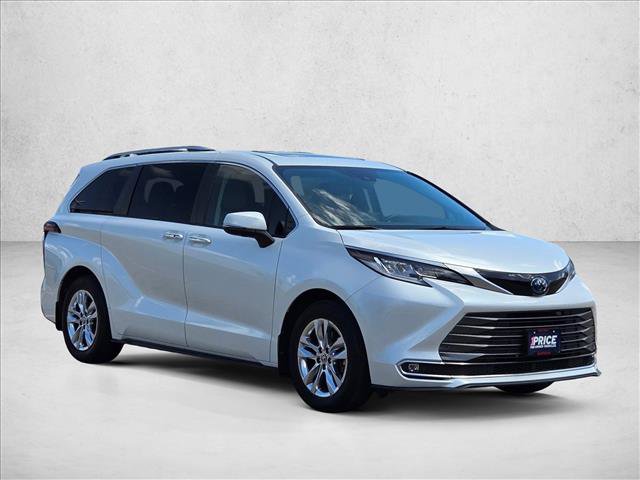 Used 2023 Toyota Sienna Limited AWD/4WD video 3