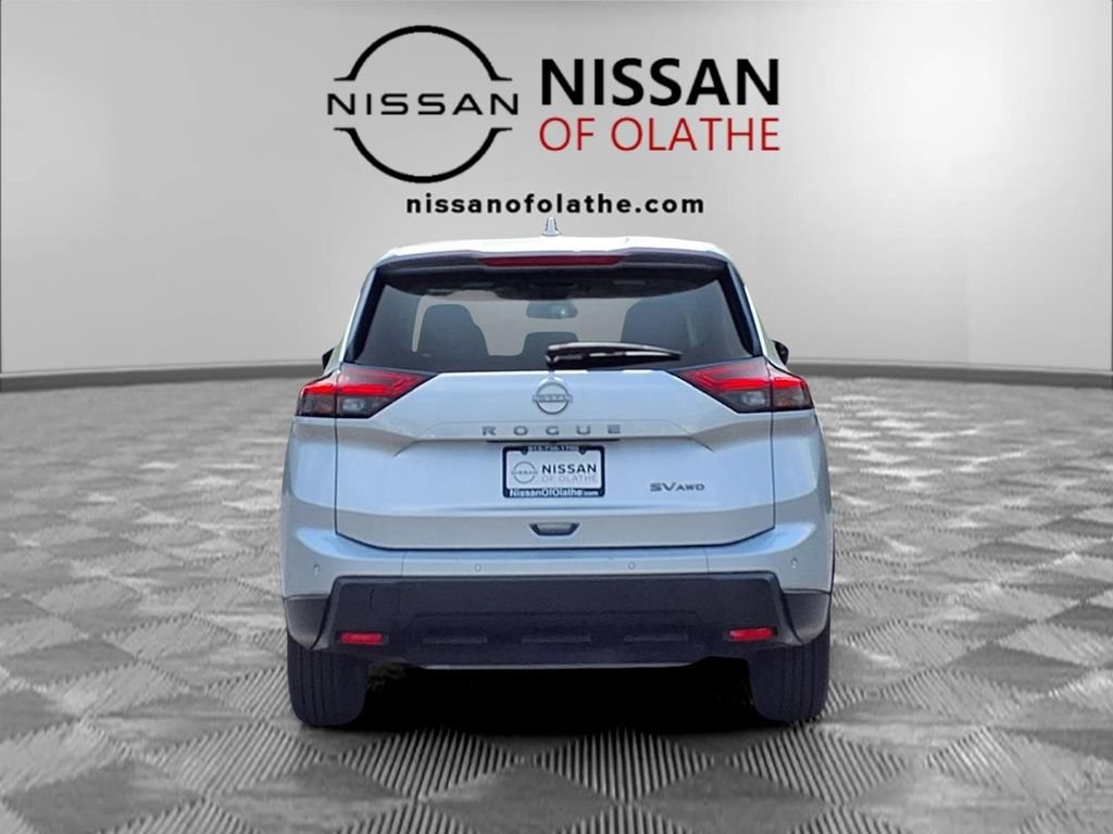 Used 2024 Nissan Rogue SV AWD/4WD image 26
