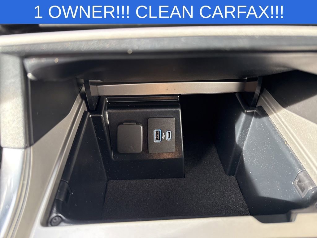 Used 2022 Ford Explorer Limited w/ Limited Technology Package image 14