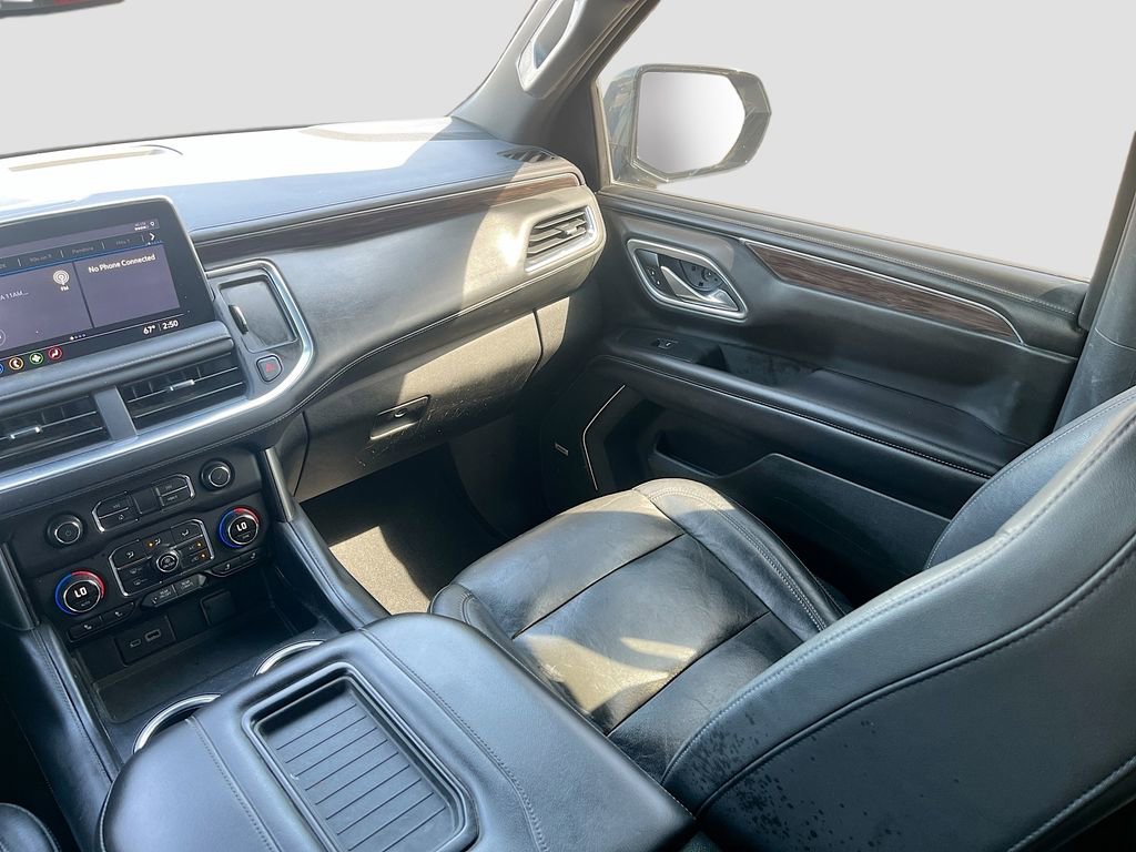 Used 2021 Chevrolet Suburban LT image 23