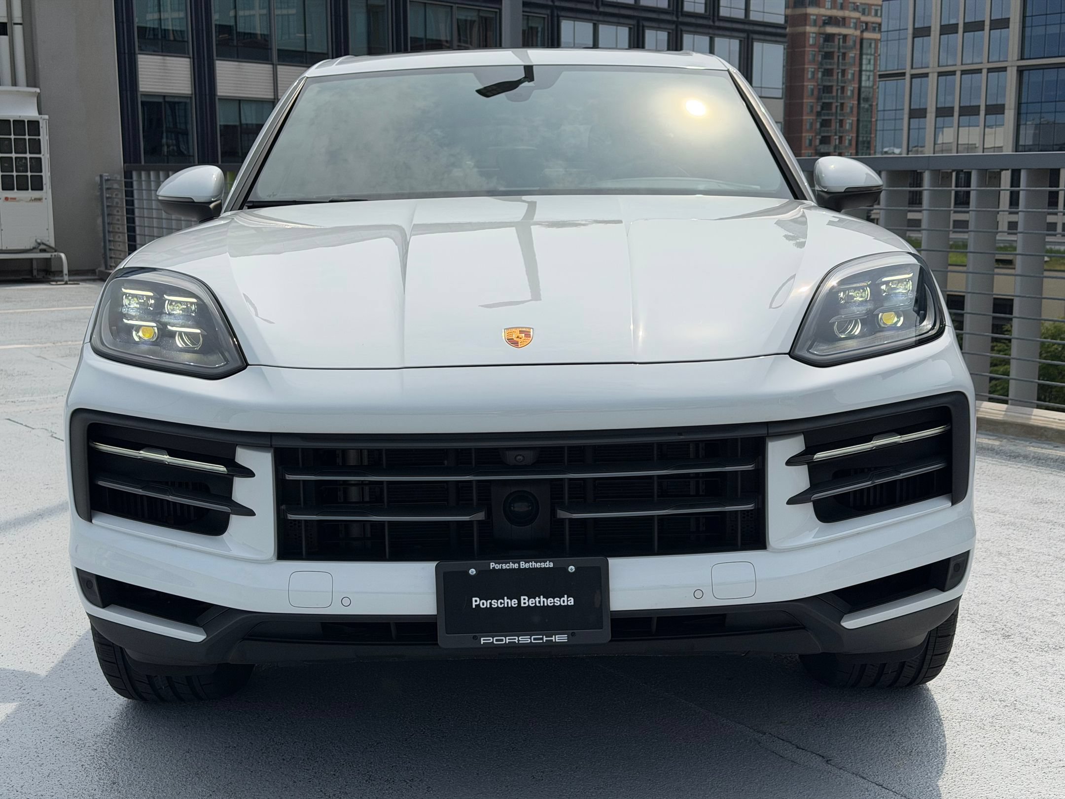 Certified 2024 Porsche Cayenne AWD/4WD image 6