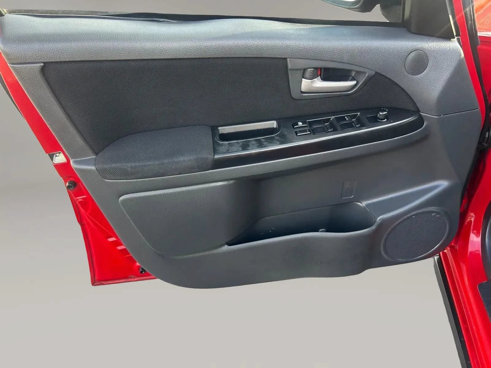 Used 2010 Suzuki SX4 Hatchback FWD image 15