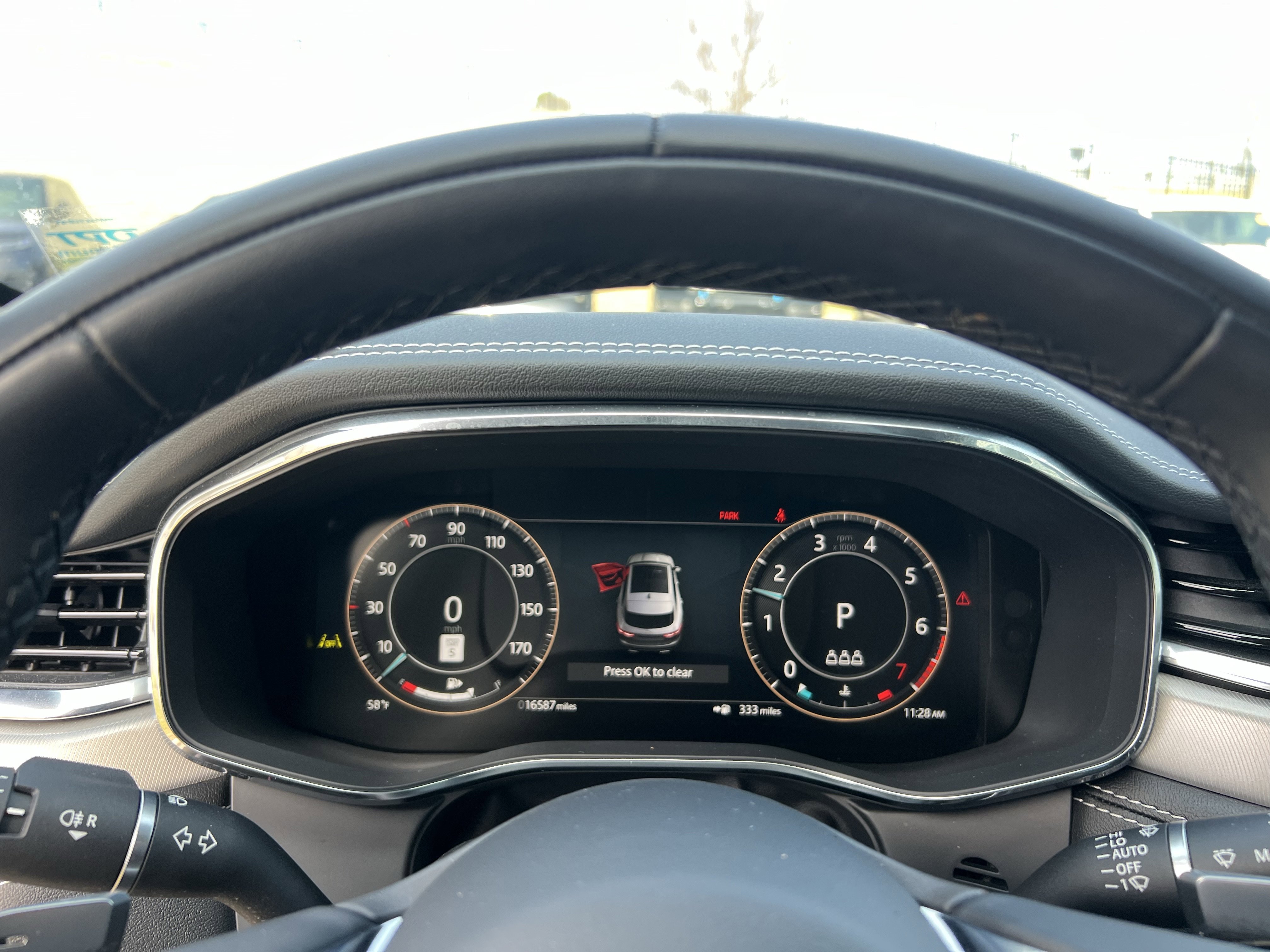 Certified 2025 Jaguar F-PACE R-Dynamic S image 21