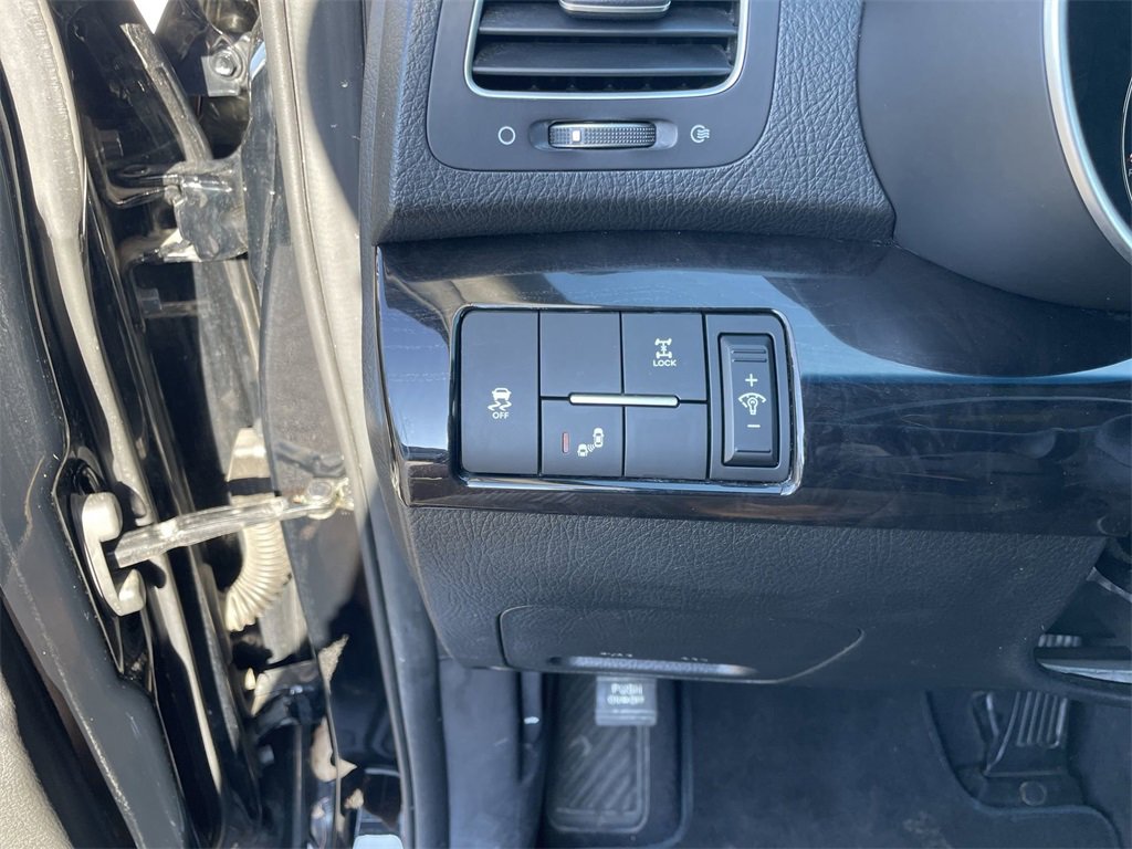 Used 2014 Kia Sorento SX w/ 3rd Row Package image 19