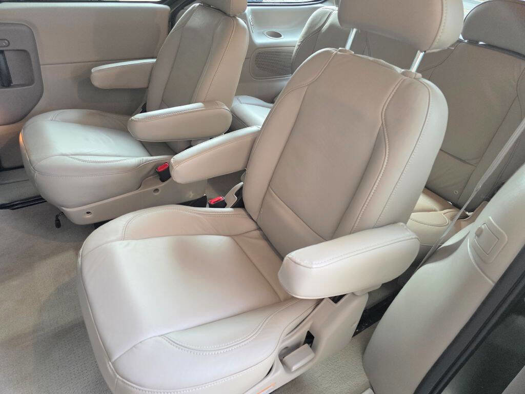 Used 2002 Mercury Villager Estate image 17