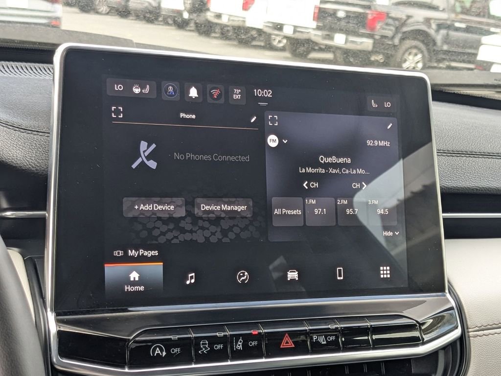 Used 2025 Jeep Compass Limited image 14