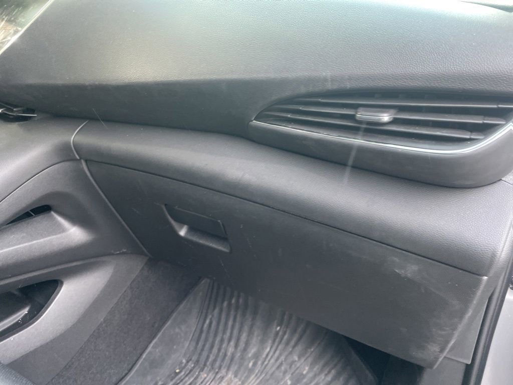 Used 2022 Buick Envision Avenir w/ Safety Package image 38