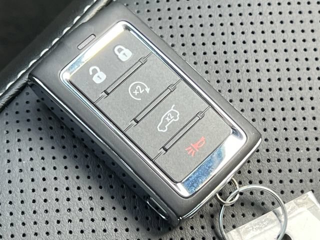 New 2026 Jeep Grand Cherokee L Limited AWD/4WD image 33