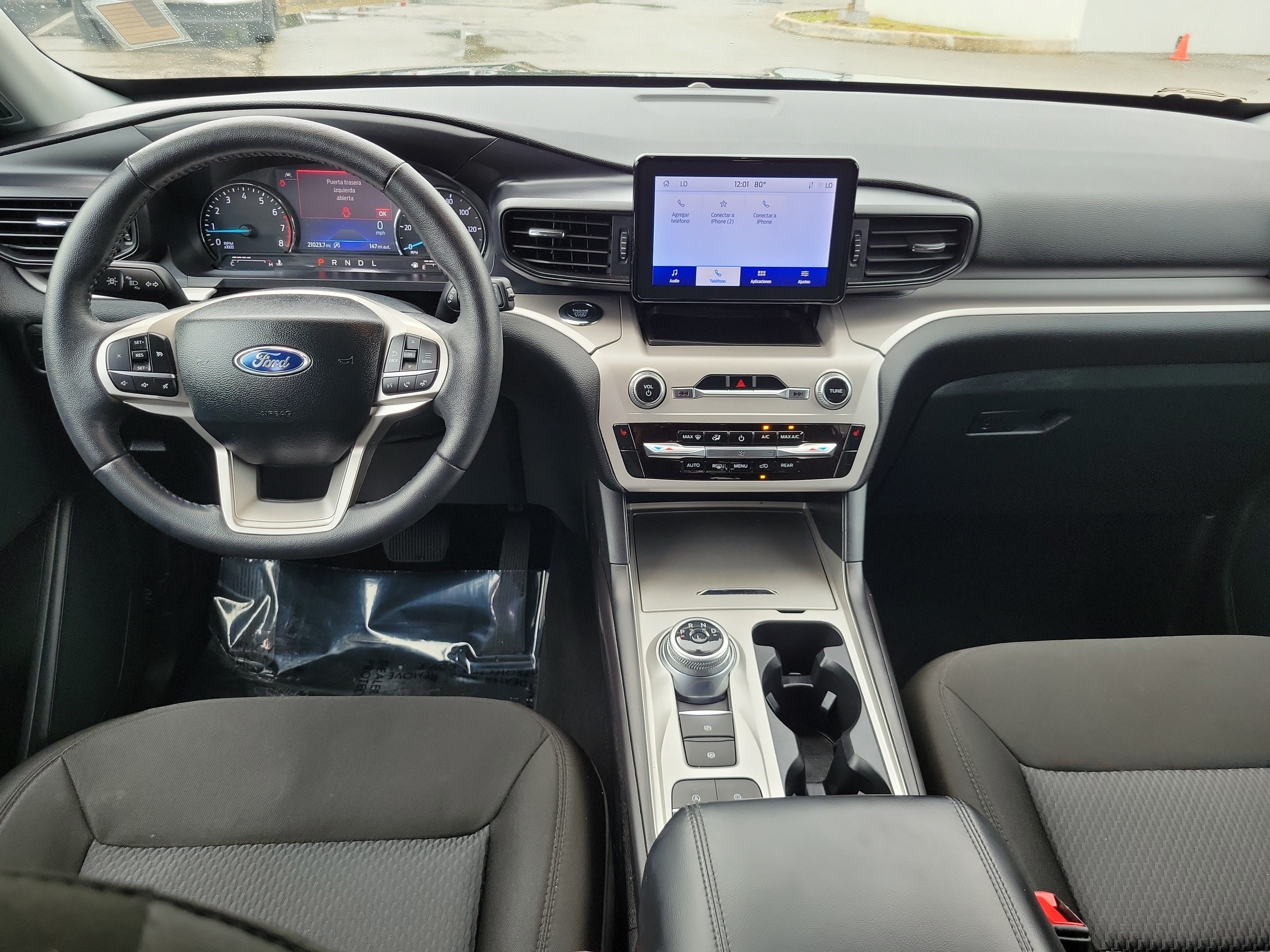 Certified 2024 Ford Explorer XLT RWD image 17