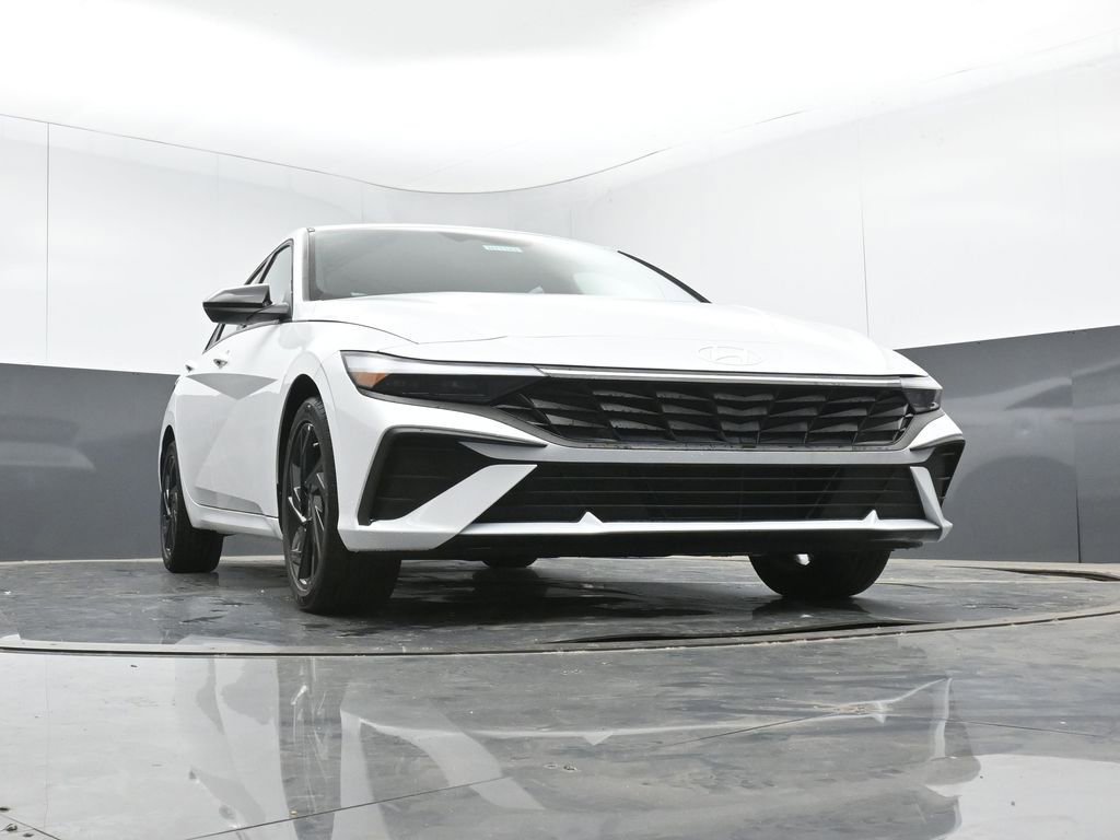 New 2026 Hyundai Elantra Sport image 16