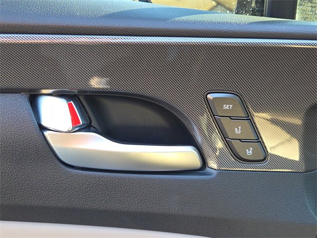 Certified 2023 Hyundai Santa Fe Limited image 19