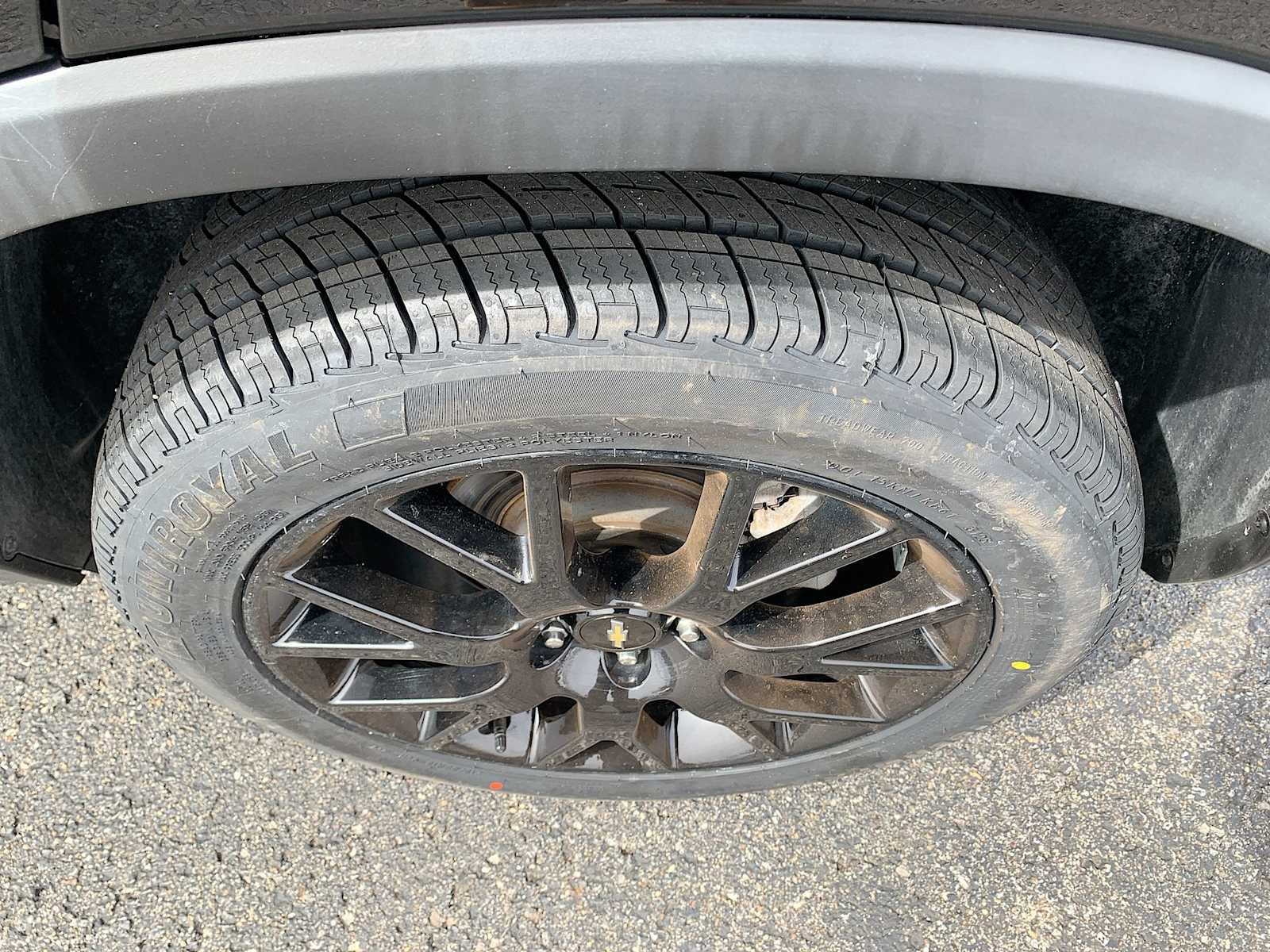 Certified 2022 Chevrolet Trax LT w/ Midnight Edition image 30