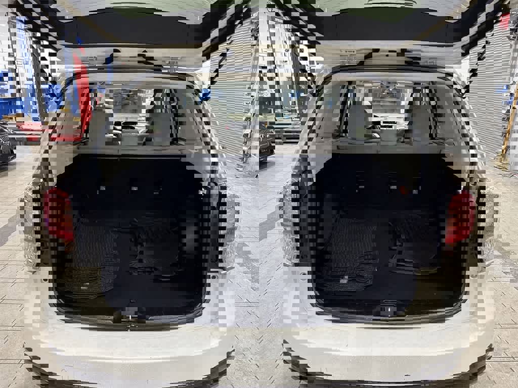 Used 2017 Subaru Forester 2.5i Premium image 11