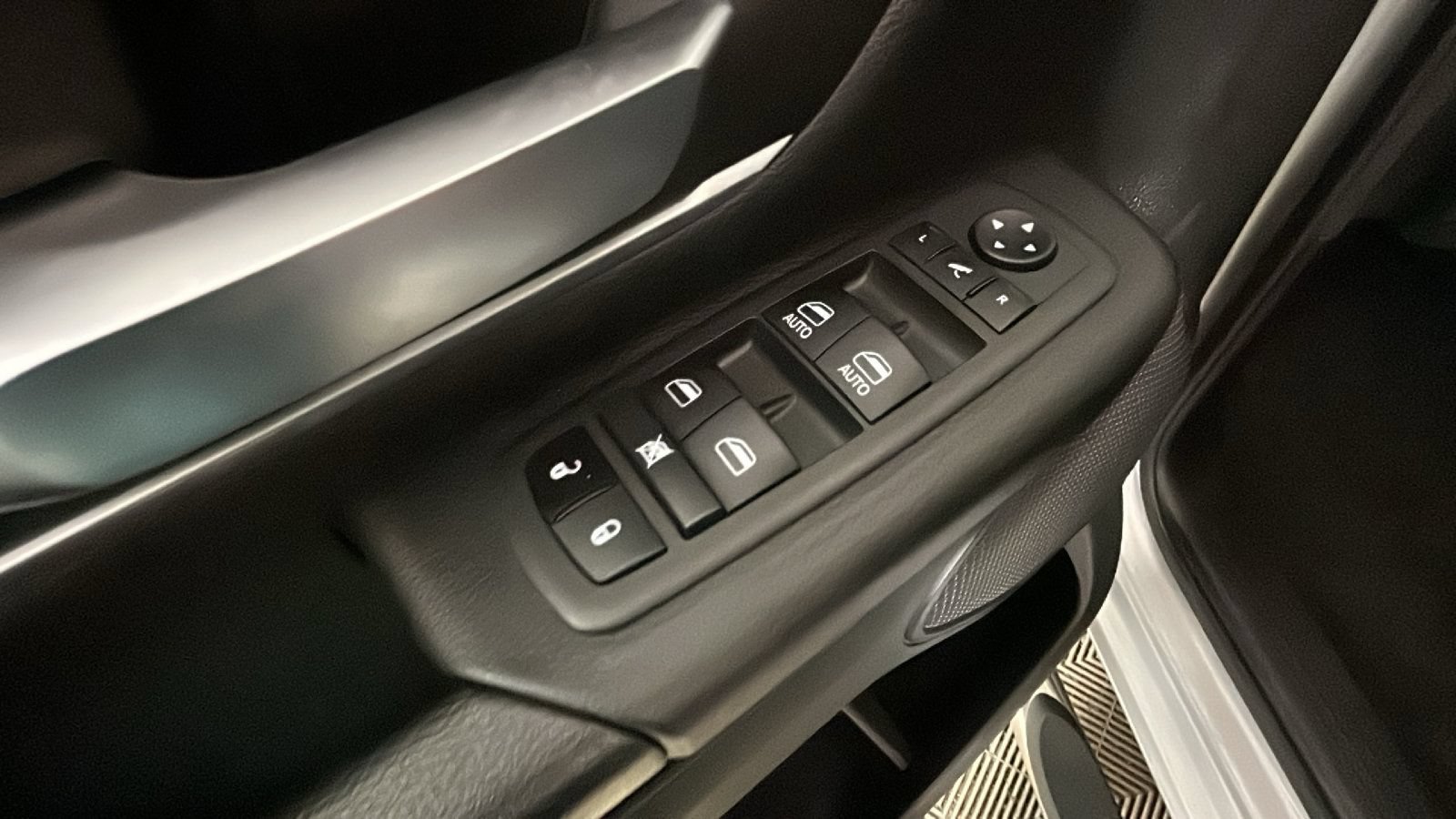 Used 2022 RAM 1500 Big Horn AWD/4WD image 13