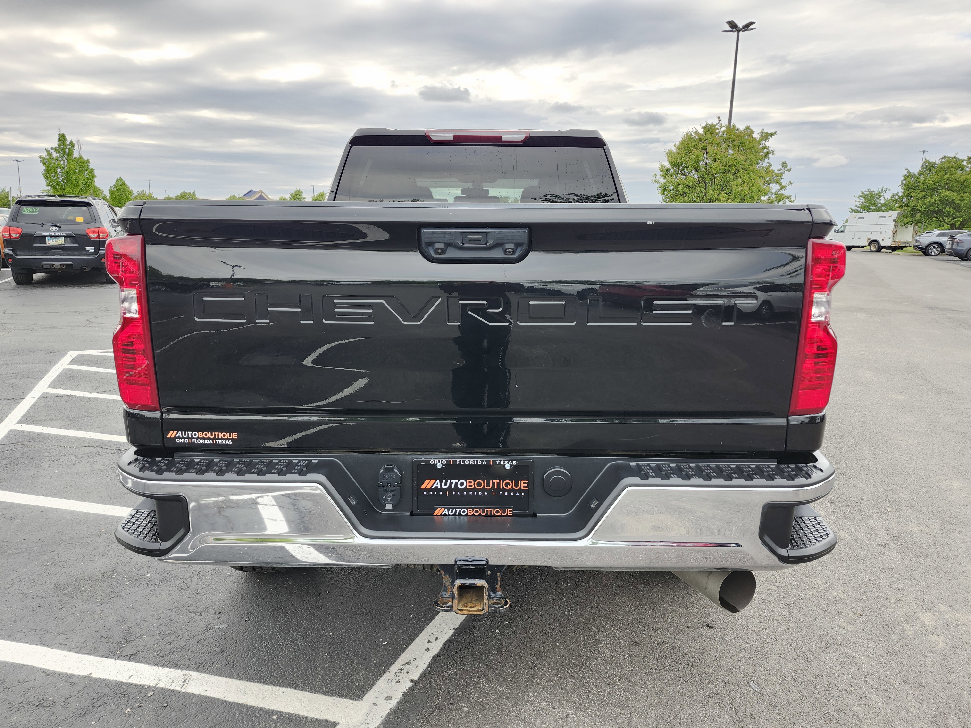 Used 2023 Chevrolet Silverado 3500 LT w/ Convenience Package AWD/4WD image 16