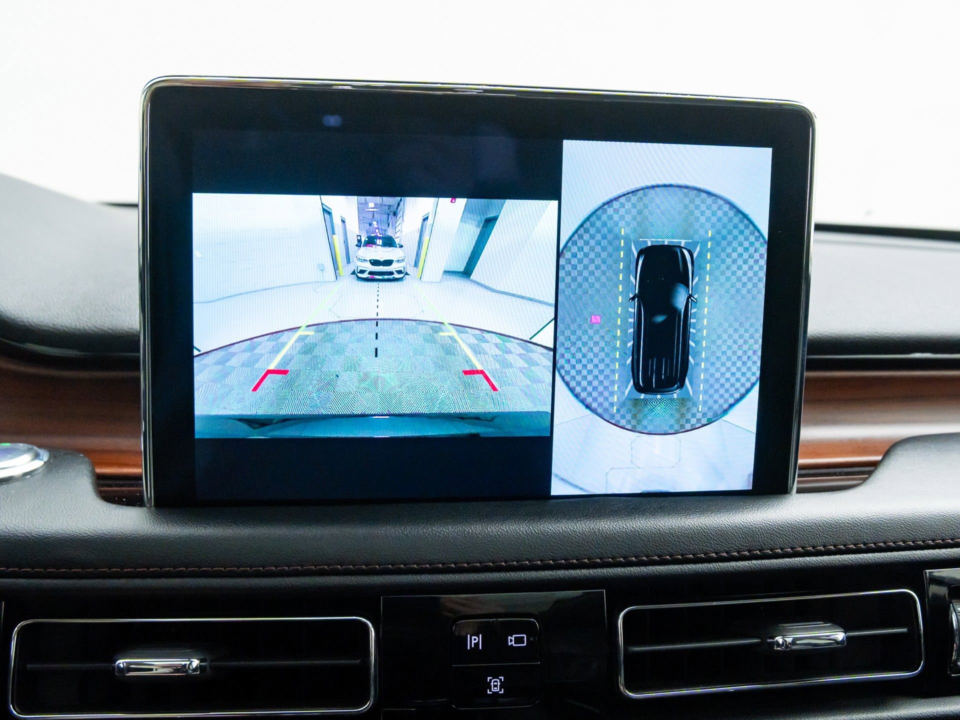 Used 2023 Lincoln Aviator Reserve w/ Equipment Group 201A image 28