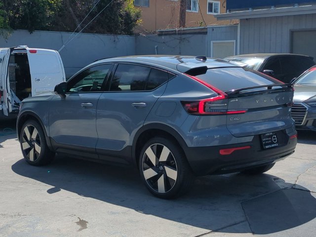 Used 2023 Volvo C40 P8 Recharge Ultimate AWD/4WD image 5