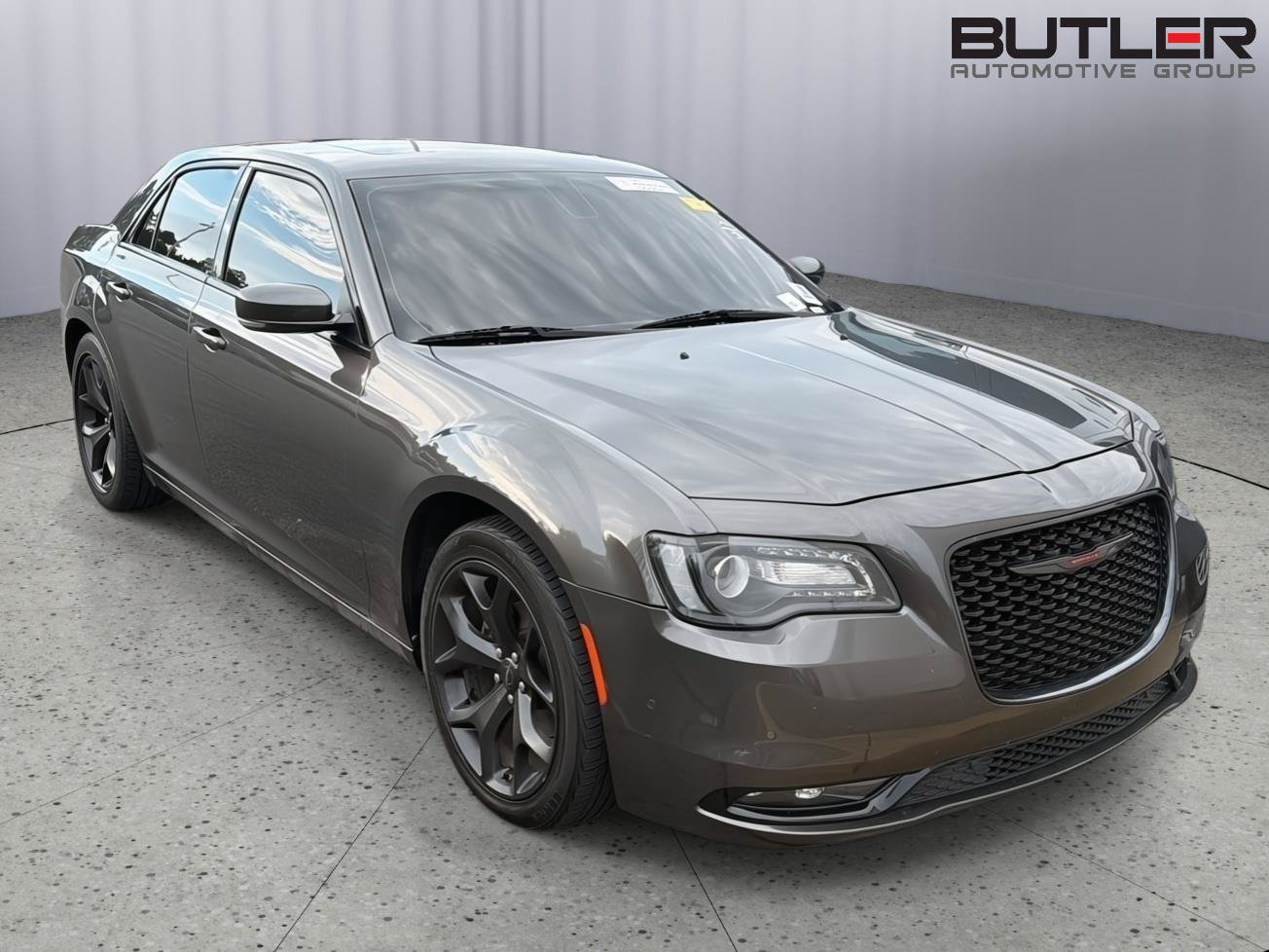 Used 2022 Chrysler 300 S RWD image 5