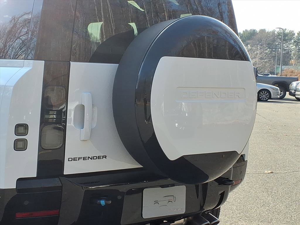 New 2026 Land Rover Defender 110 V8 image 19