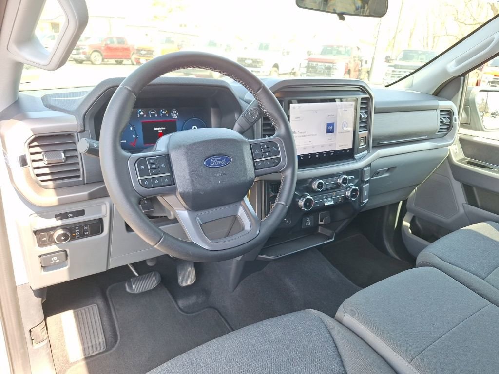Used 2025 Ford F150 XLT w/ Equipment Group 301A Standard image 7