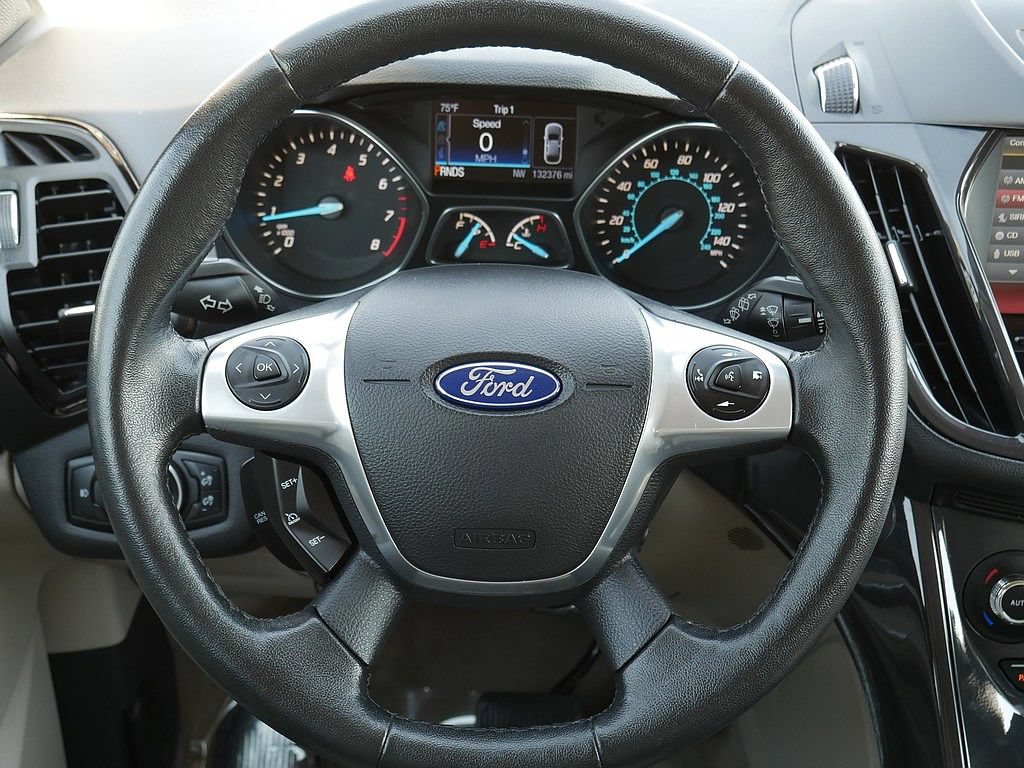 Used 2015 Ford Escape Titanium AWD/4WD image 19