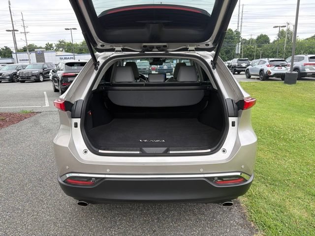 Used 2023 Toyota Venza Limited AWD/4WD image 8