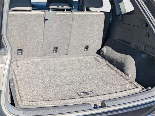 Used 2020 Volkswagen Tiguan SE R-Line image 6