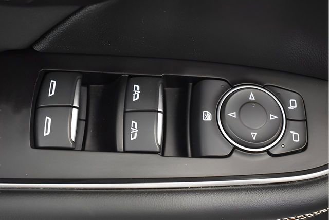 Used 2024 Buick Envision Sport Touring image 18