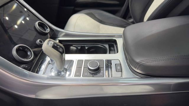 Used 2019 Land Rover Range Rover Sport SVR image 28