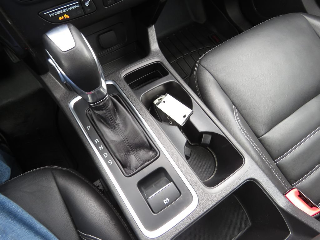 Used 2019 Ford Escape Titanium AWD/4WD image 24