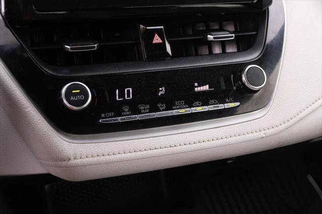Certified 2023 Toyota Corolla SE w/ SE Premium Package FWD image 17