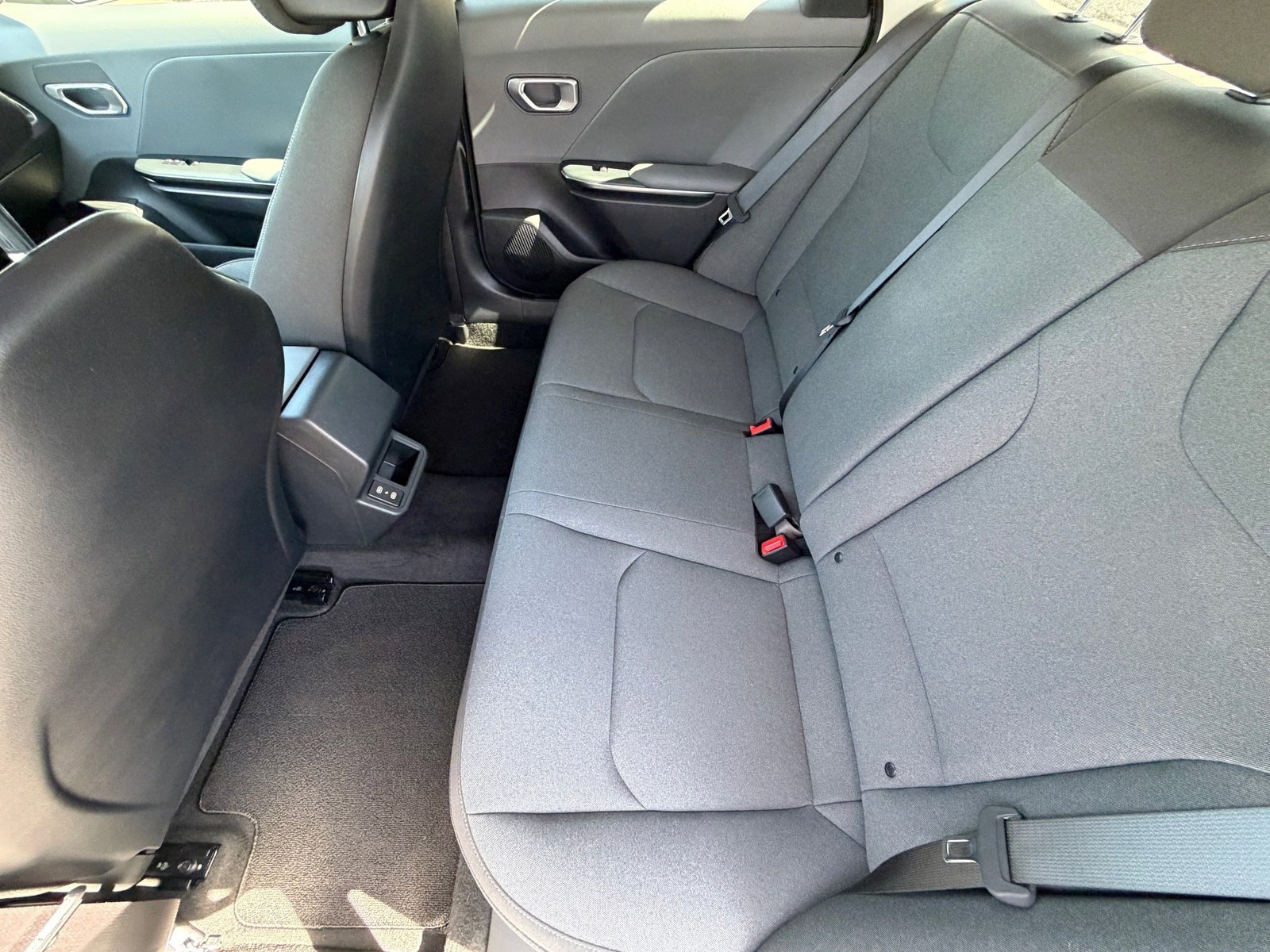 Certified 2025 Kia K4 LXS FWD image 13