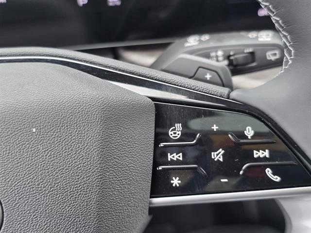 Used 2025 Audi Q5 Premium Plus w/ Premium Plus image 22