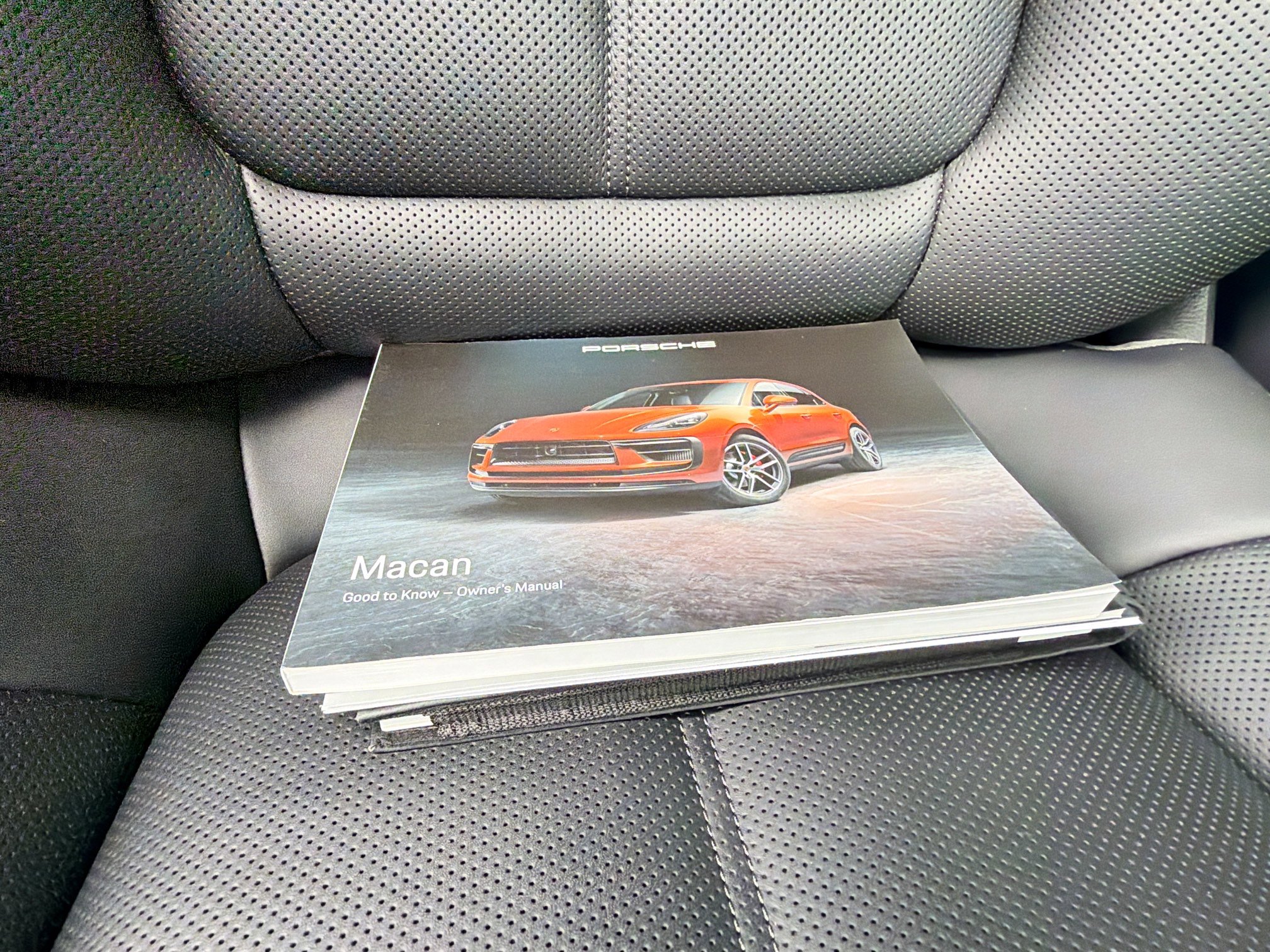 Certified 2026 Porsche Macan AWD/4WD image 45