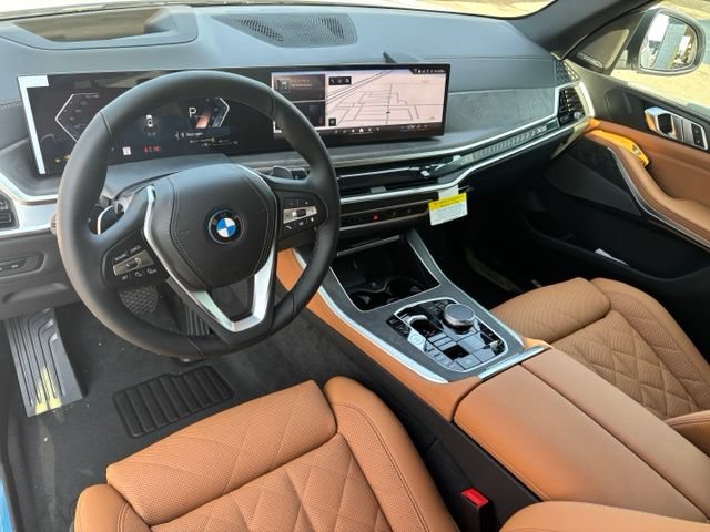 New 2026 BMW X5 xDrive50e w/ Premium Package AWD/4WD image 16
