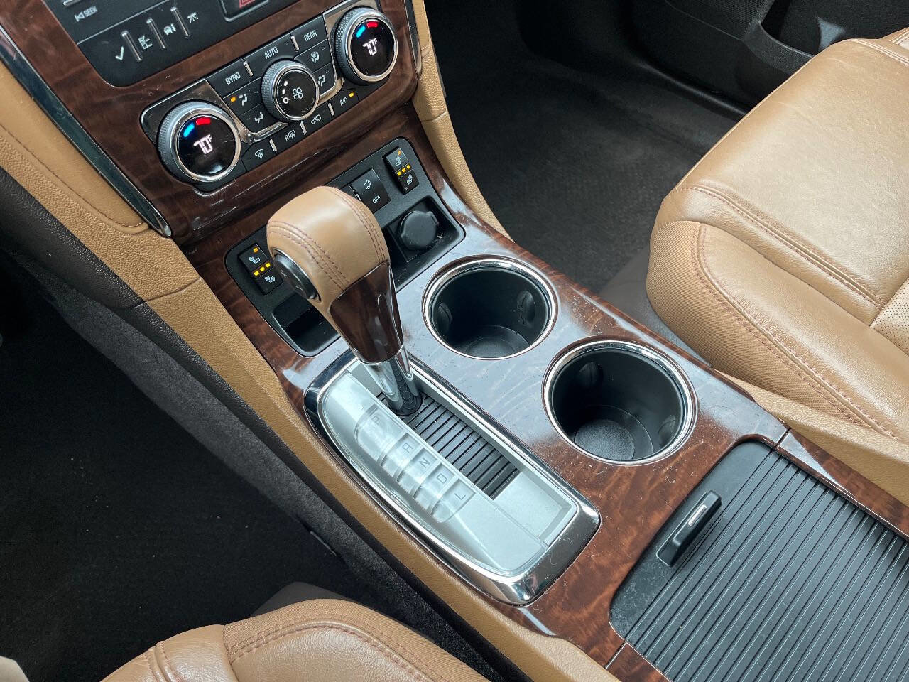 Used 2014 Buick Enclave Leather w/ Trailering Provision Package image 18