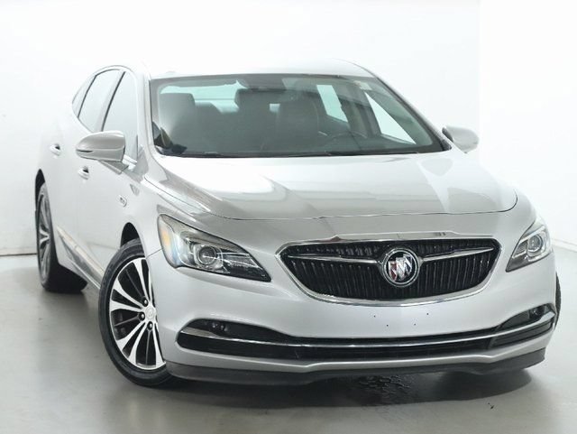 Used 2017 Buick LaCrosse Premium FWD image 2