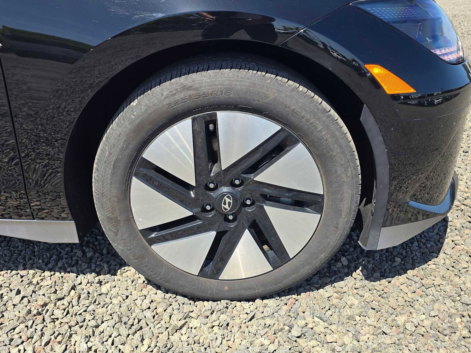Used 2024 Hyundai Ioniq 6 SE image 9
