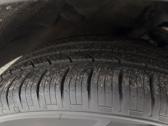 Used 2022 Ford Explorer XLT w/ Equipment Group 202A image 39