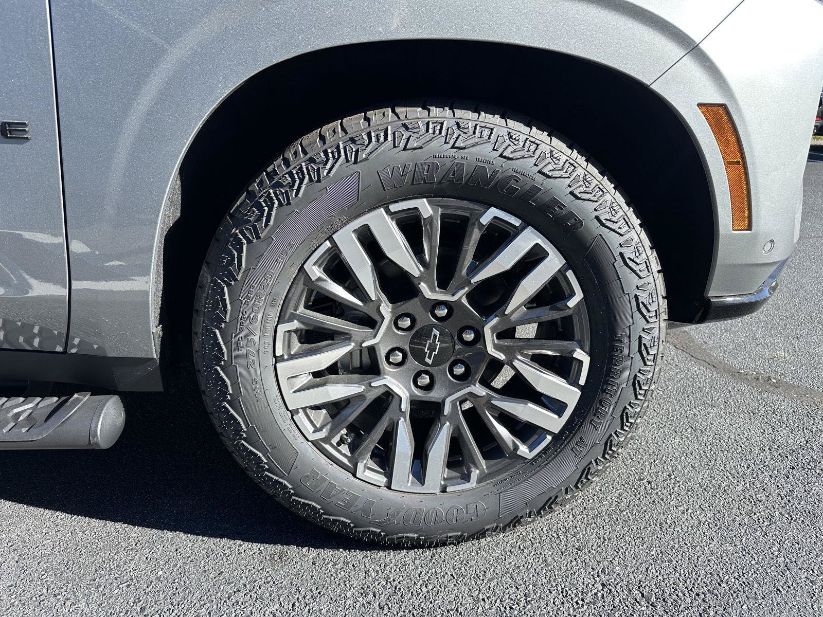 New 2027 Chevrolet Tahoe Z71 w/ Z71 Off-Road Package AWD/4WD image 9