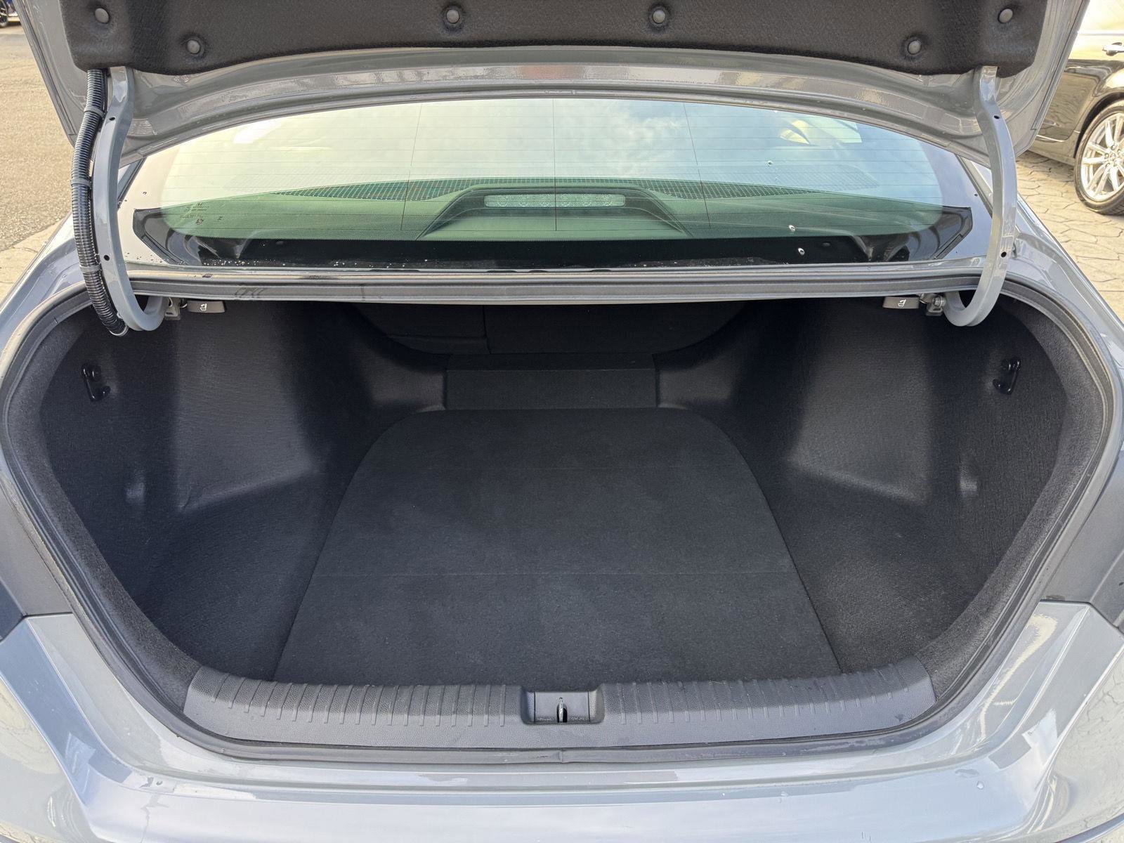 Used 2024 Honda Accord Sport image 12