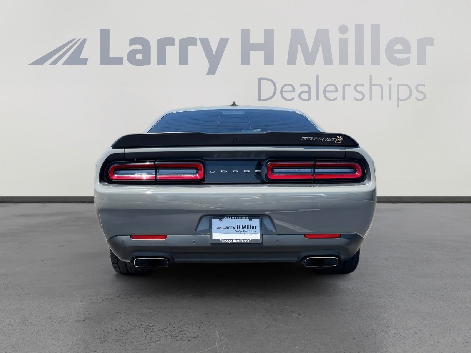 Used 2023 Dodge Challenger R/T Scat Pack RWD image 5