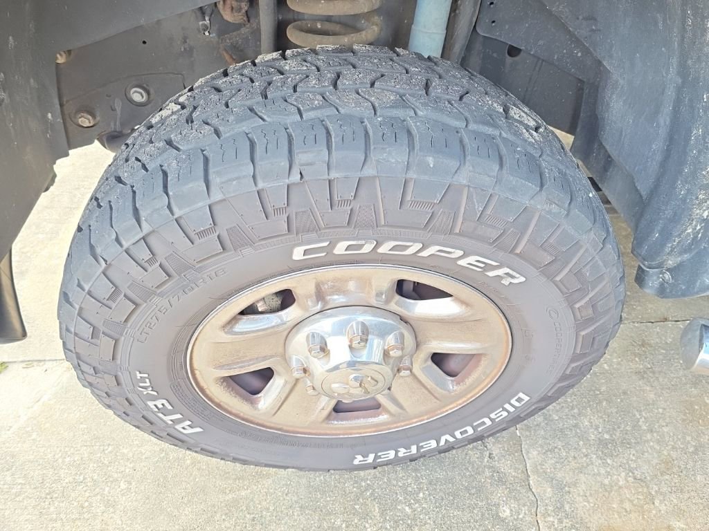 Used 2018 RAM 2500 Tradesman w/ Chrome Appearance Group image 2