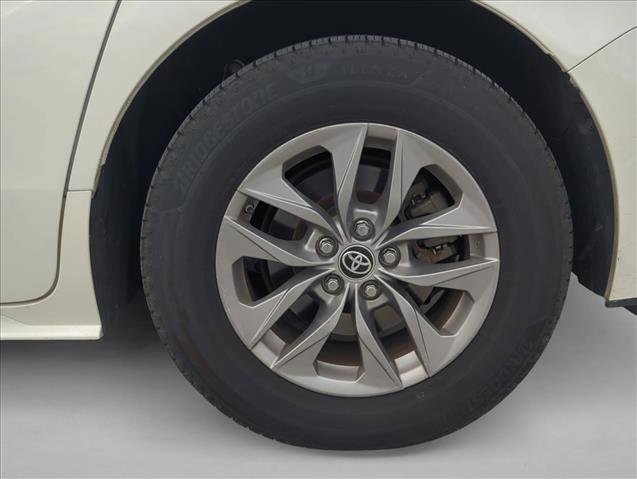 Used 2021 Toyota Sienna XLE FWD image 6